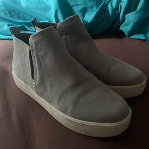 Dolce Vita grey sneaker booties size 9